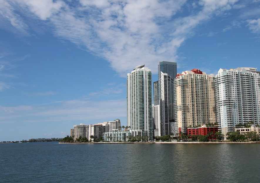 miami-seawall-brickell