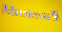 munich-re-logo-yellowbg