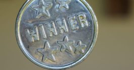 winner-winning-medal